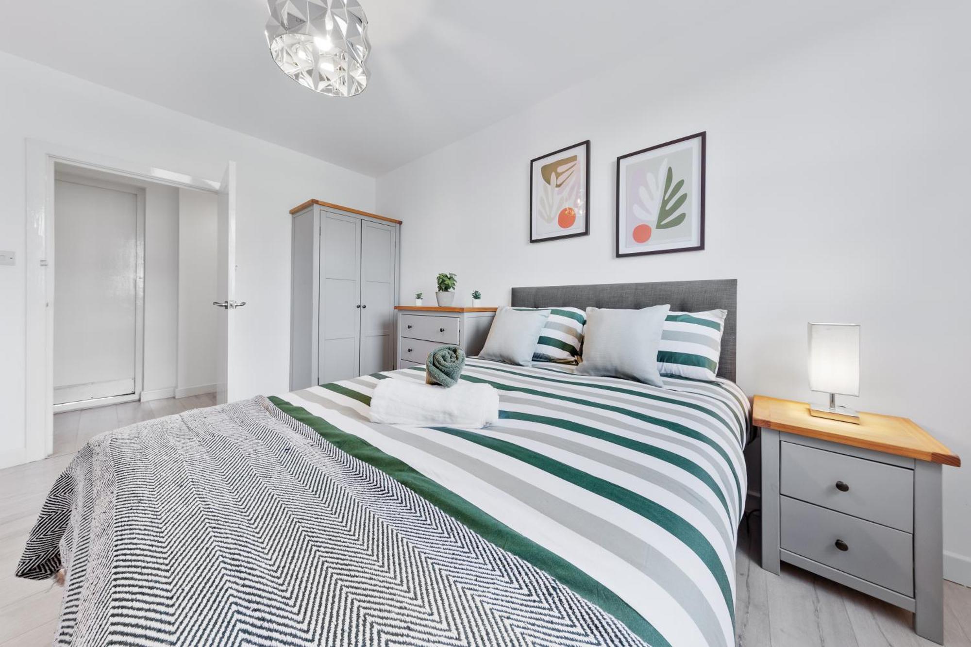 Four-bedroom Luxury Living - Westminster & Vauxhall Appartement Londen